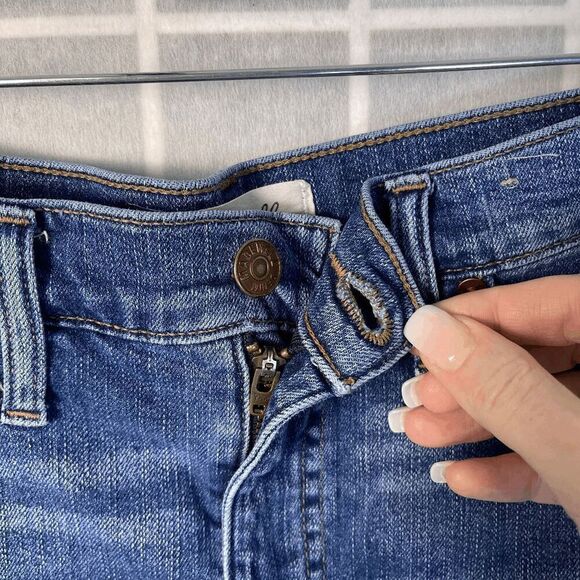 Madewell High-Rise Denim Shorts Raw Hem Modest Blue Casual Size‎ 28 Classic - Picture 3 of 10